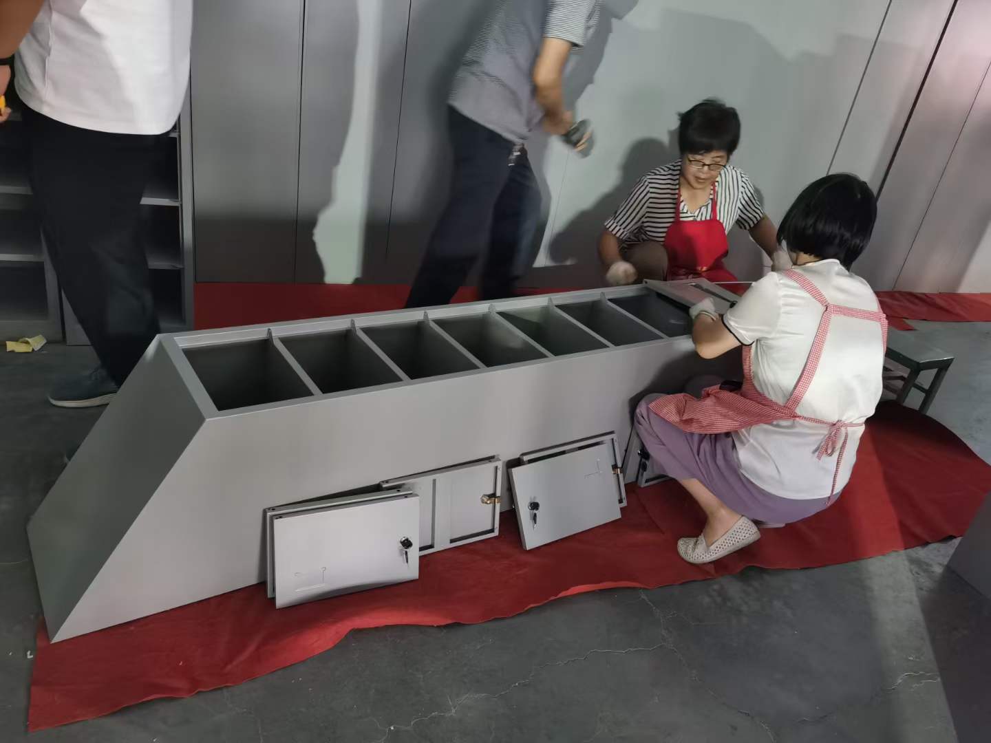 Locker inspection (2) Locker inspection (2)